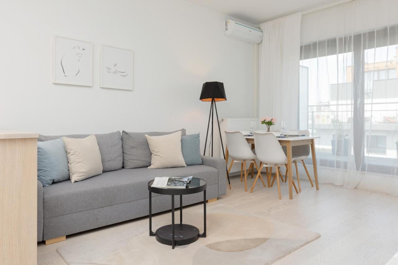 Sarmacka Apartment With Balcony Warsaw Wilanow By Noclegi Renters Extérieur photo